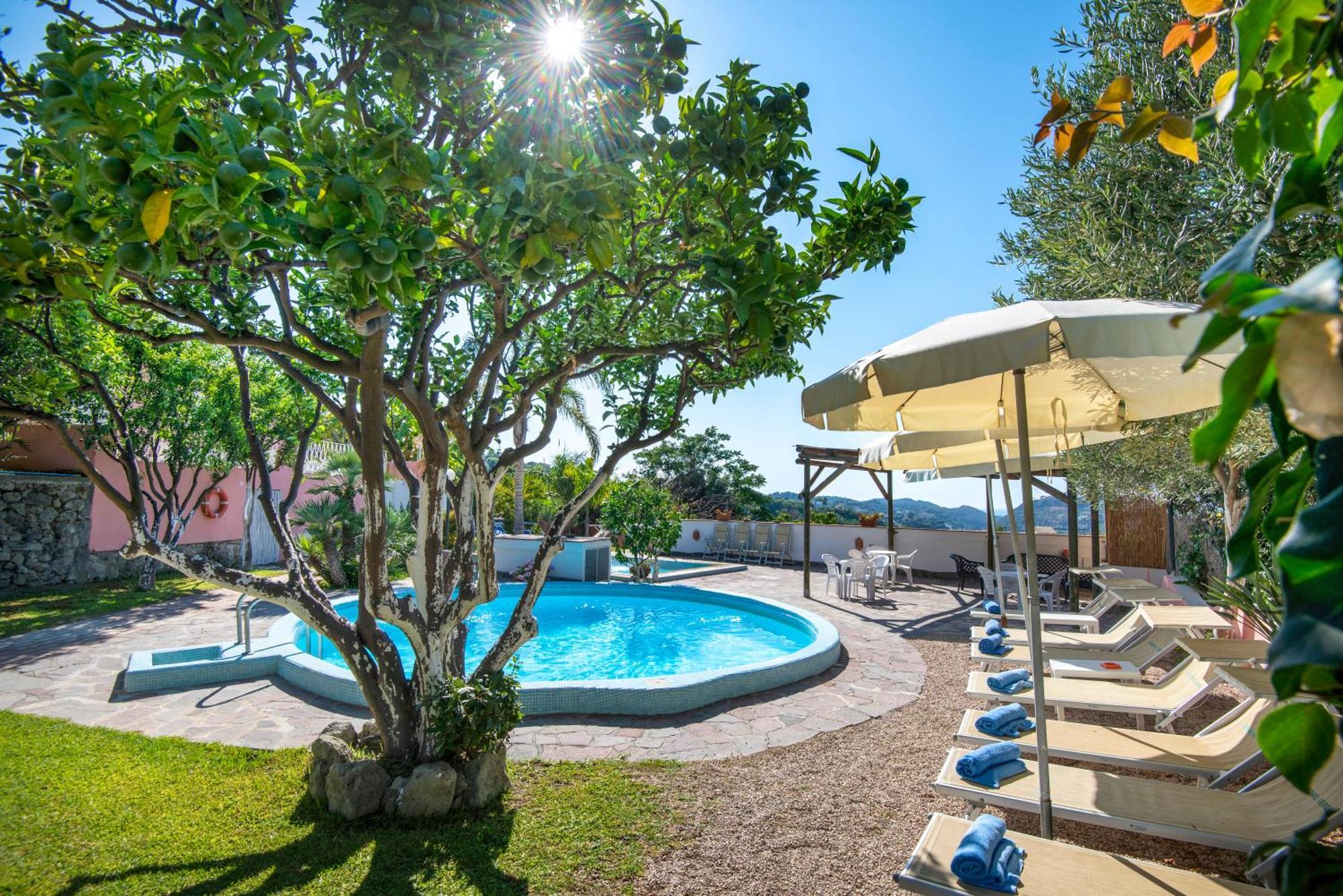 Hotel Bel Tramonto كازاميتْشيولا تيرمي المظهر الخارجي الصورة